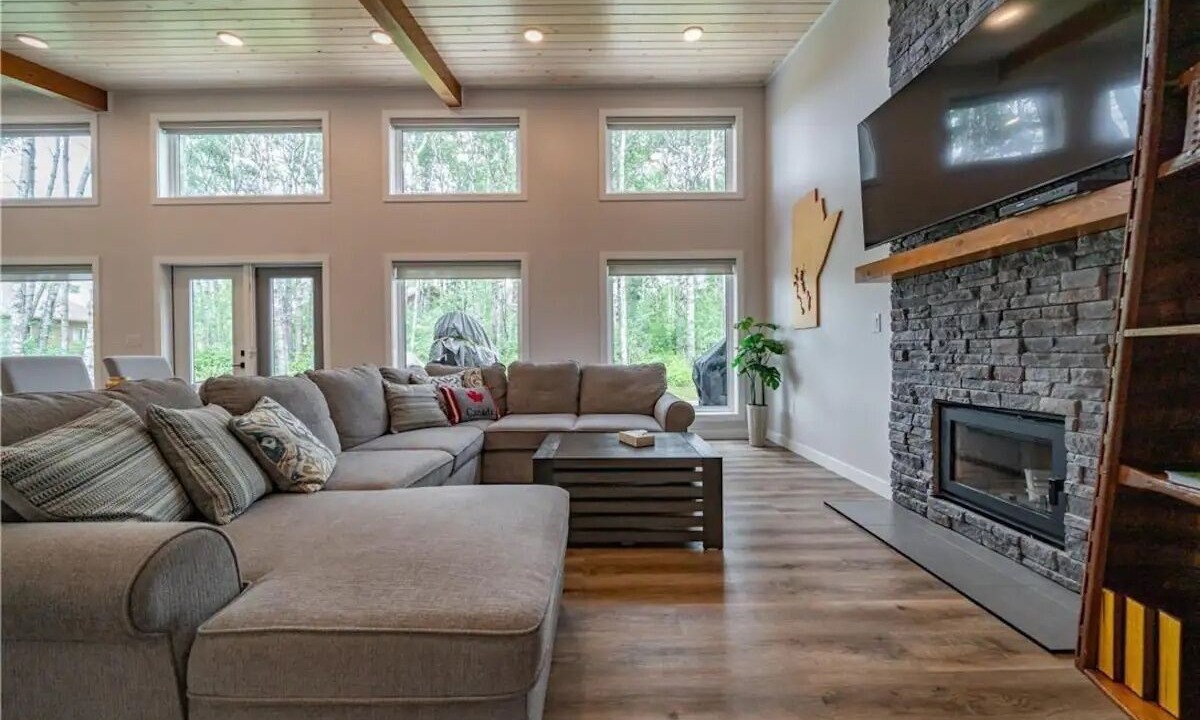 Photo of Livingroom in Wasagaming