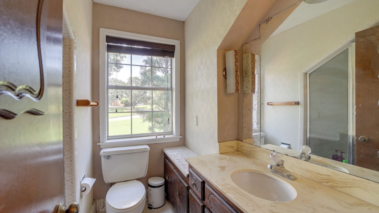 Photo of Bathroom in Mannford
