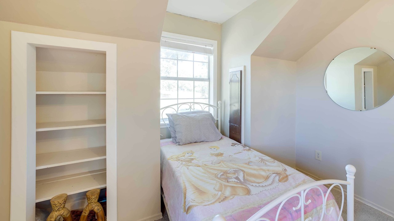 Photo of Bedroom in Mannford