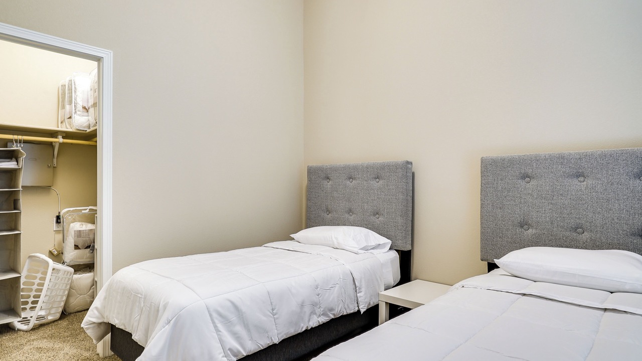 Photo of Bedroom in Biggs Field