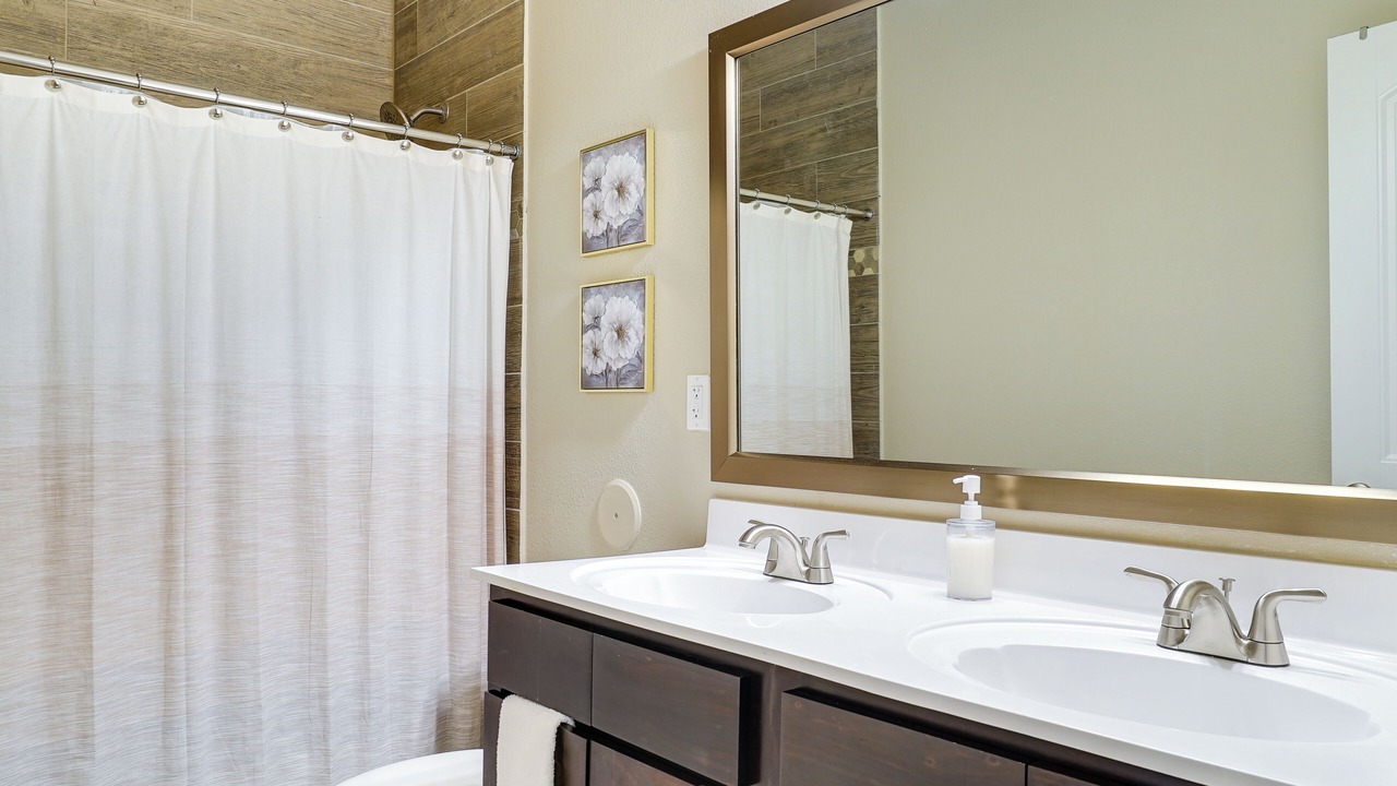 Photo of Bathroom in Biggs Field