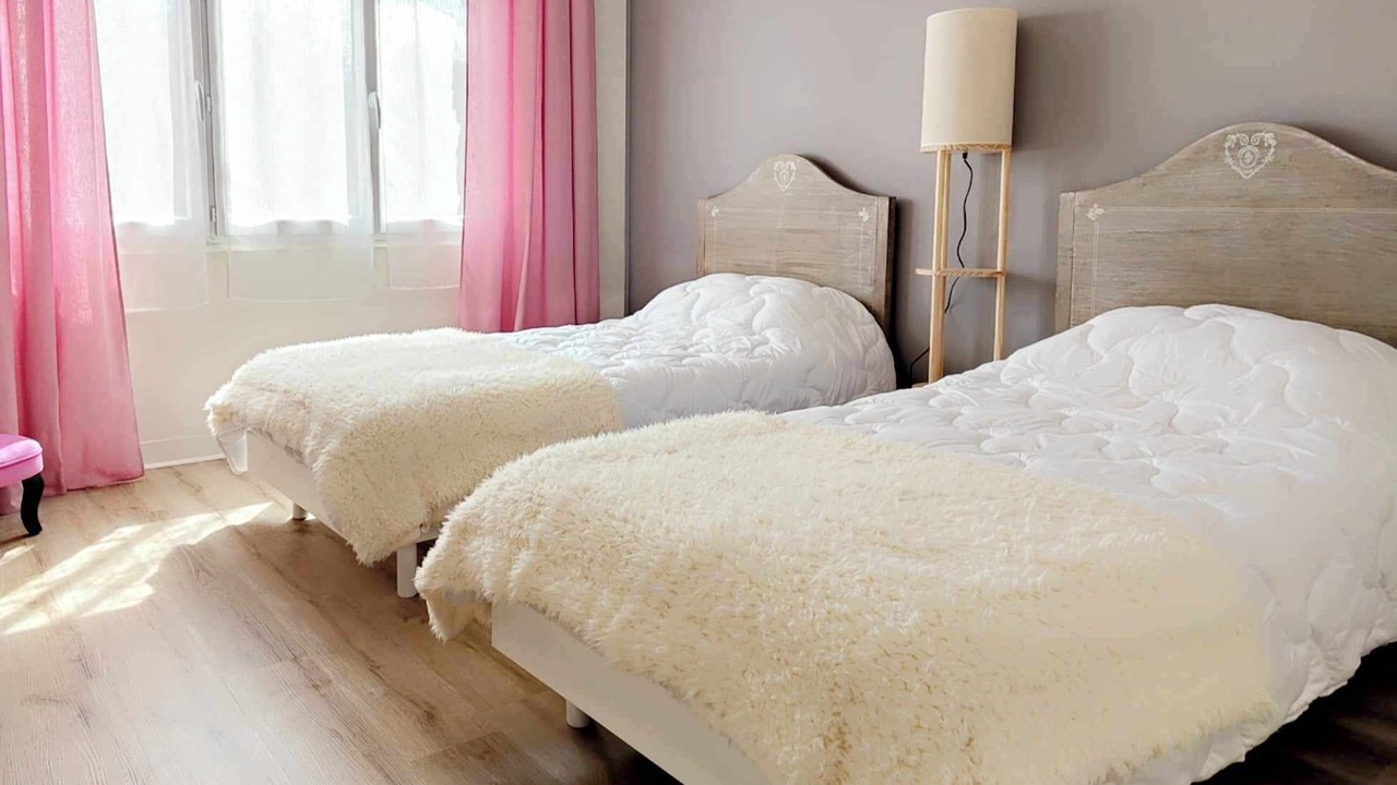 Photo of Bedroom in Campeneac