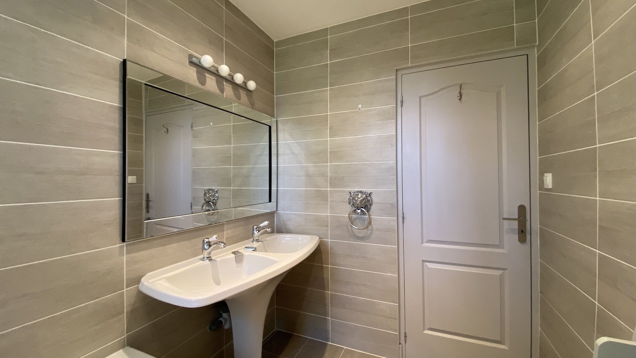 Photo of Bathroom in Paulhiac