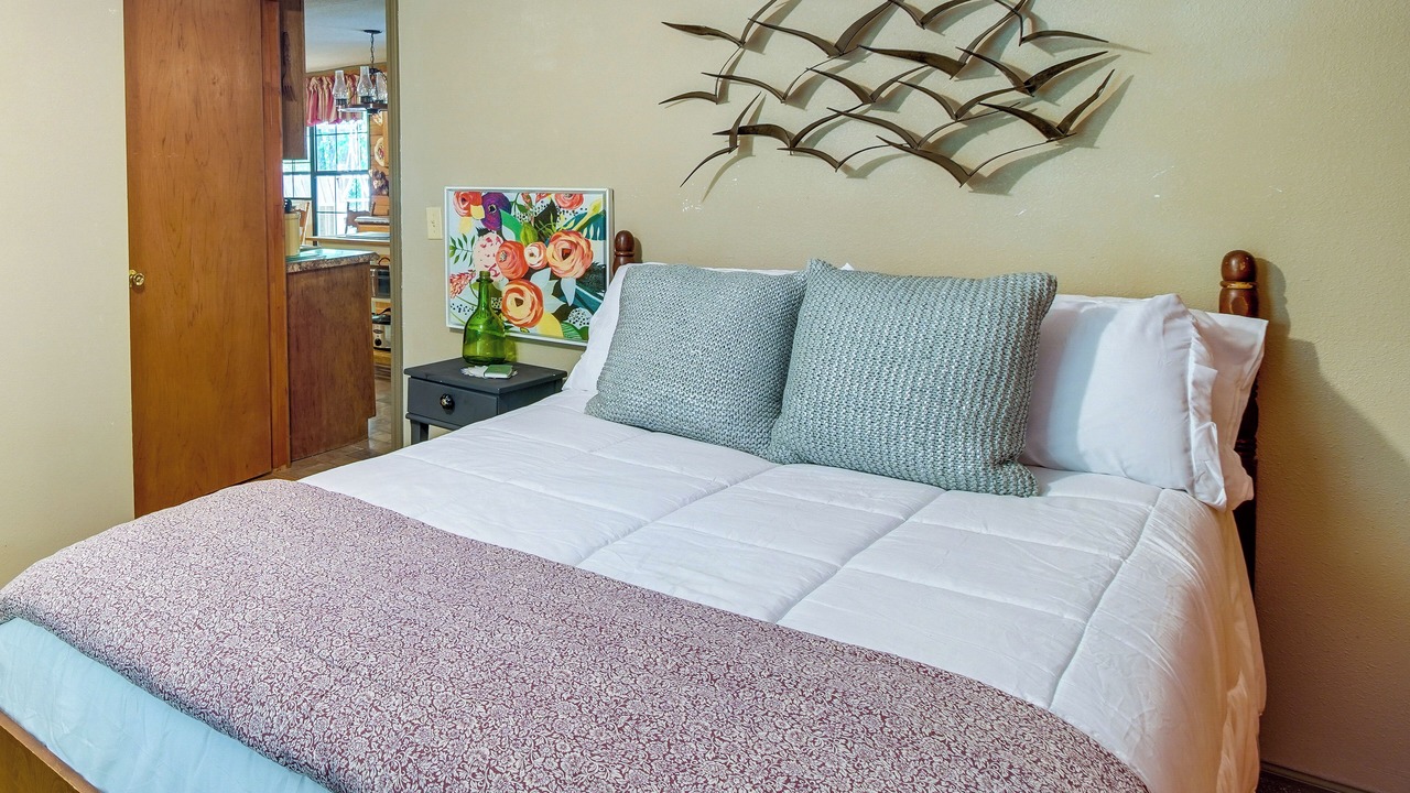 Photo of Bedroom in Elkins