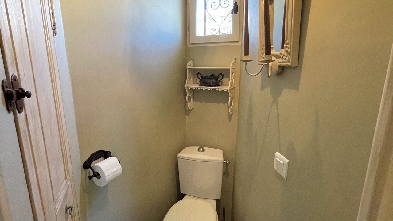 Photo of Bathroom in Couronne Urbaine