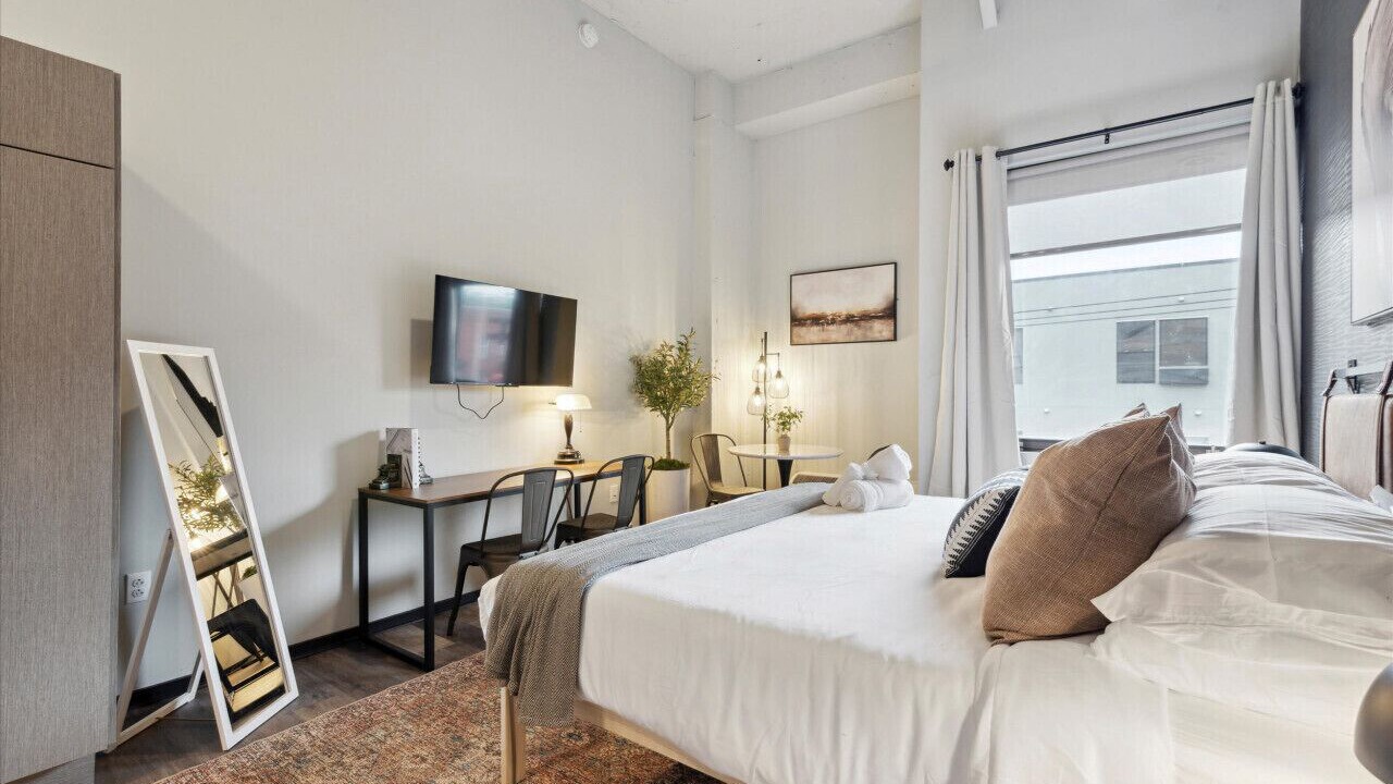 Photo of Bedroom in Fairmount