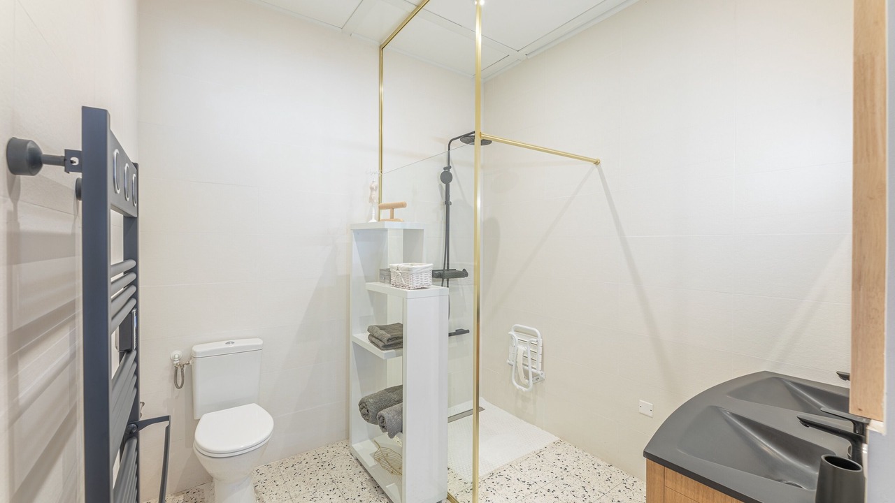 Photo of Bathroom in Villaines-les-Rochers