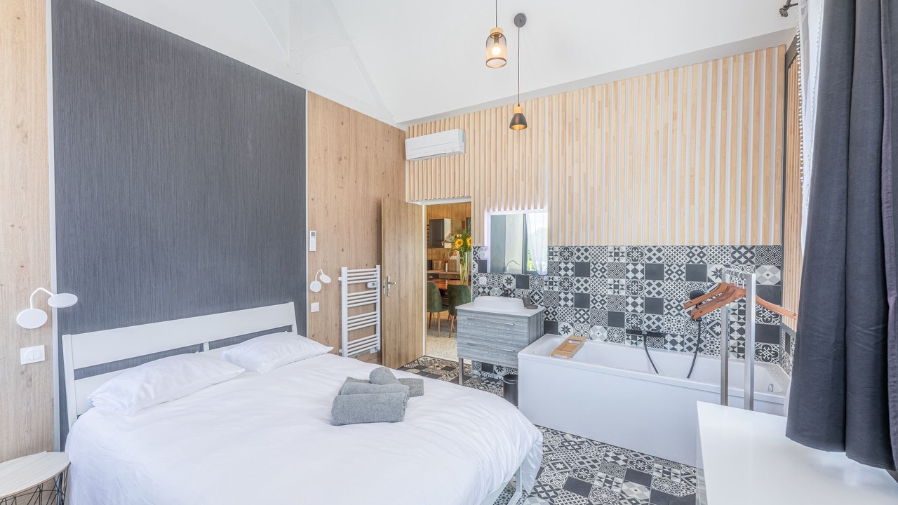Photo of Bedroom in Villaines-les-Rochers