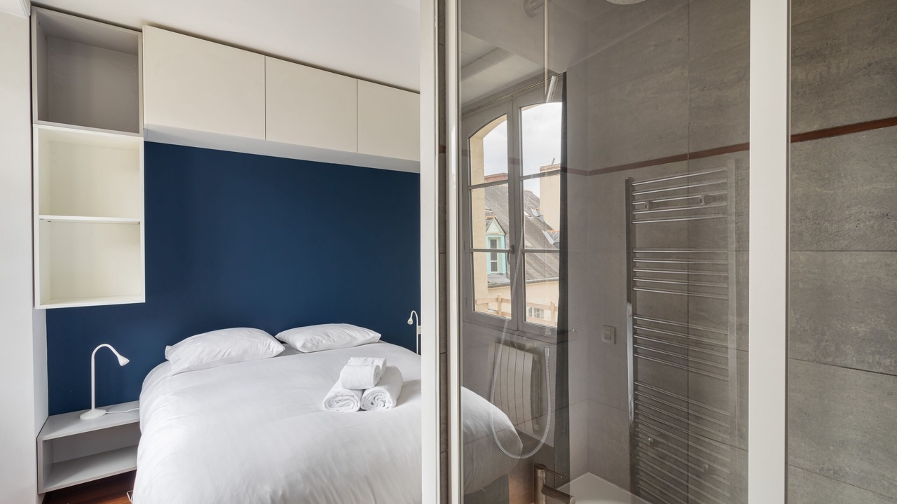 Photo of Bathroom in Centre
