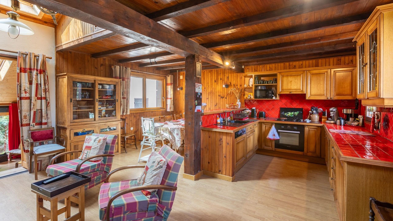 Photo of Kitchen in Real