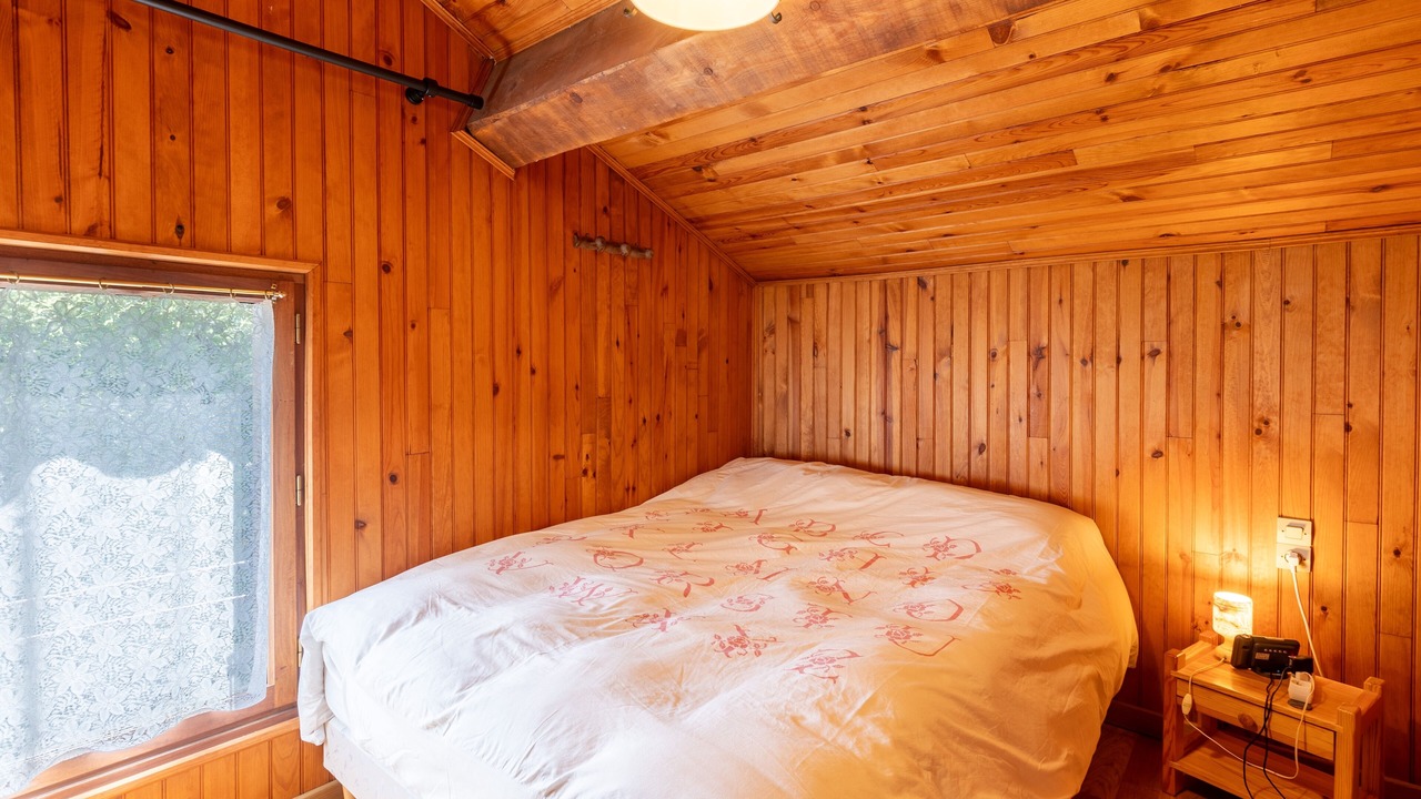 Photo of Bedroom in Real