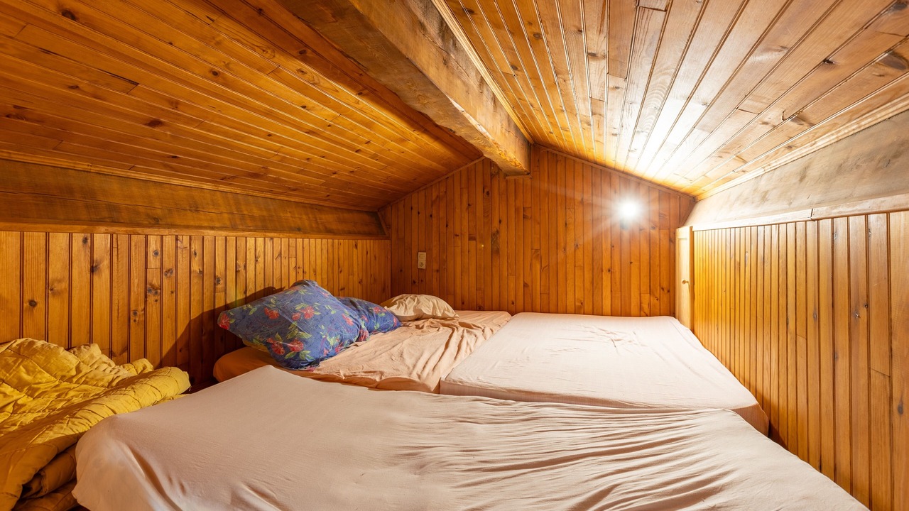 Photo of Bedroom in Real