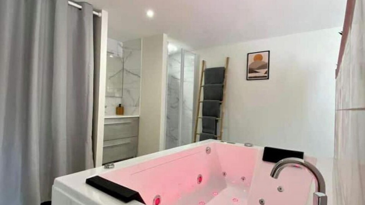 Photo of Bathroom in Bressuire
