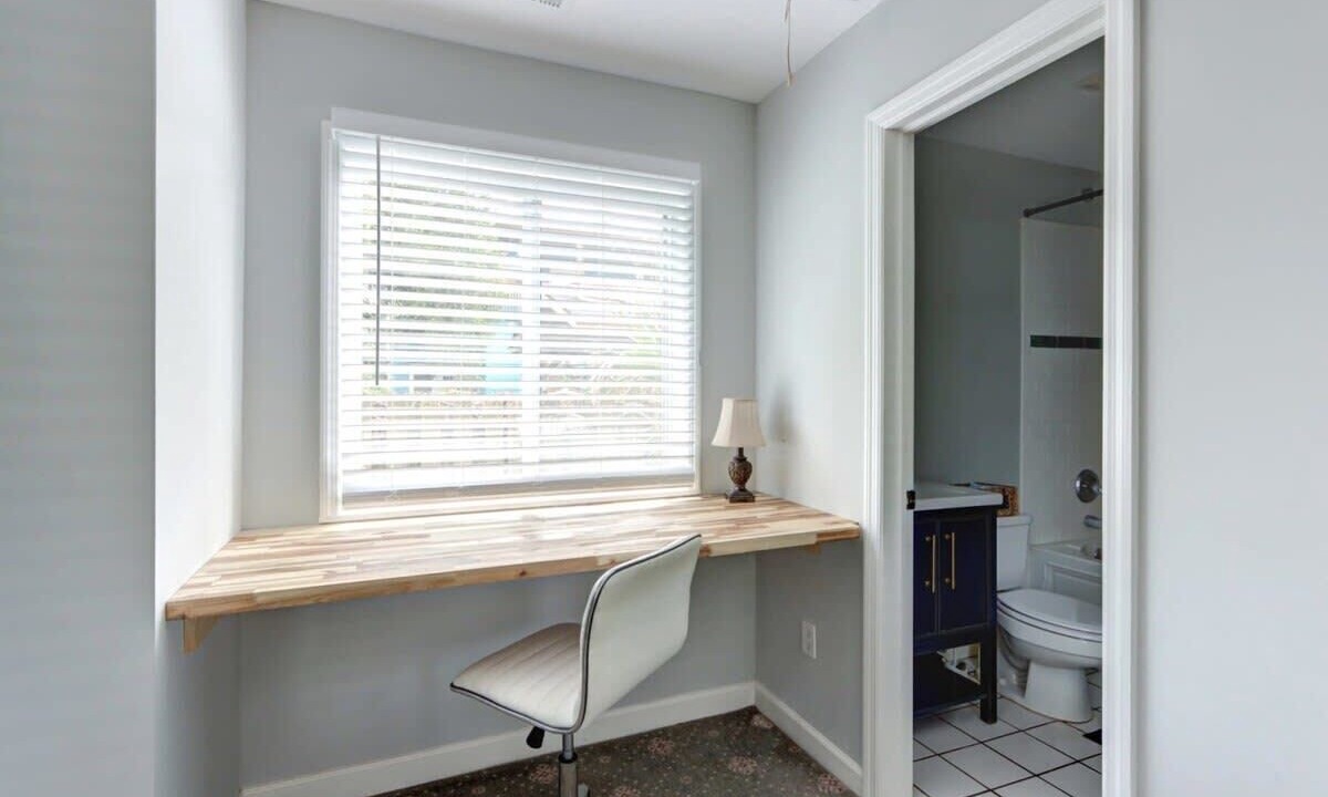 Photo of Bathroom in Beach Institute