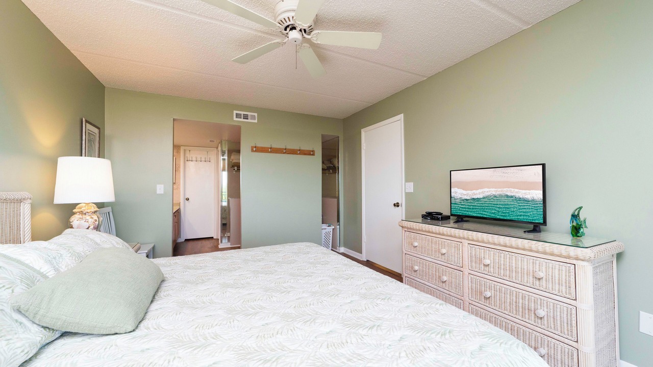 Photo of Bedroom in Crescent Beach