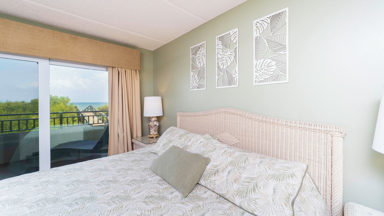 Photo of Bedroom in Crescent Beach