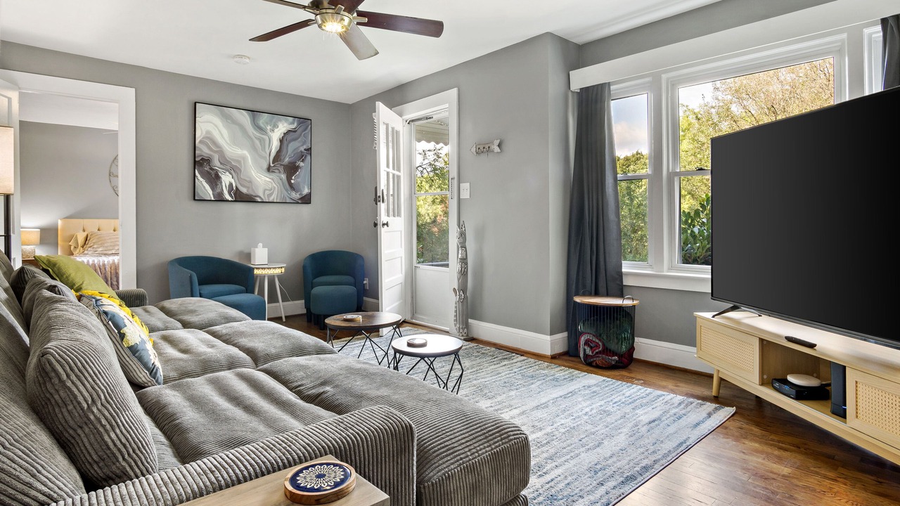 Photo of Livingroom in Woodfin