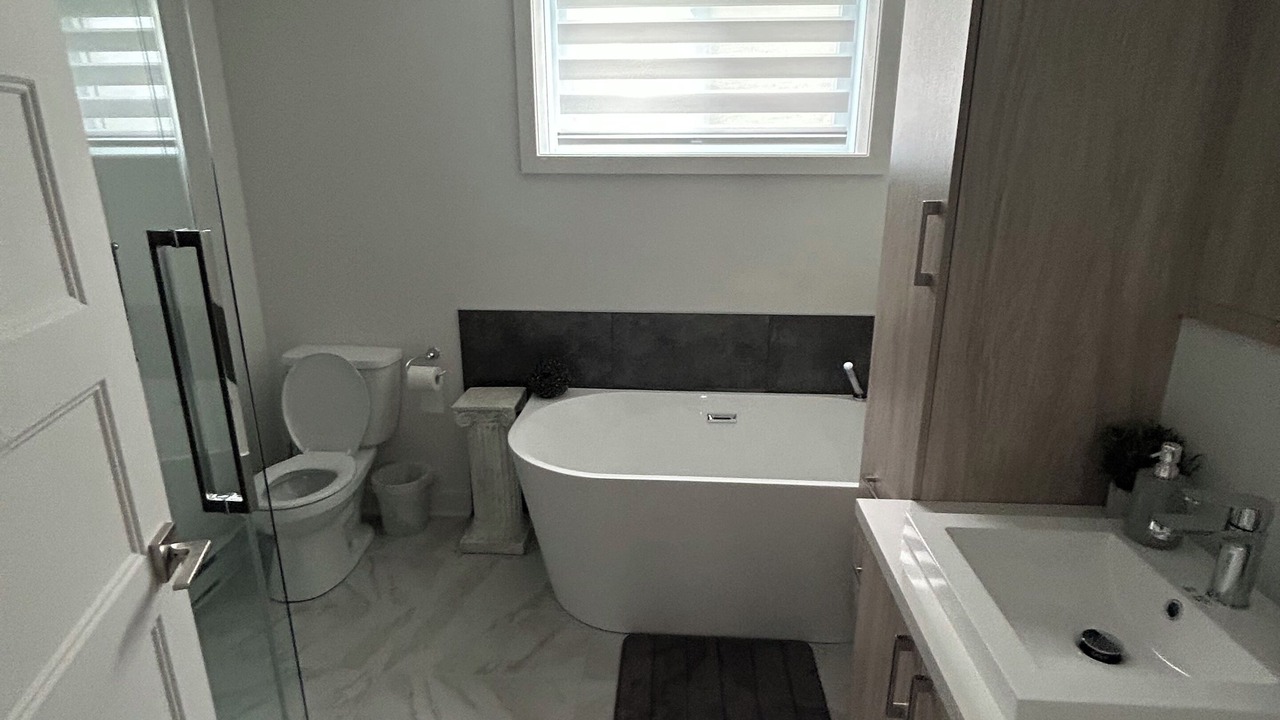 Photo of Bathroom in Longueuil