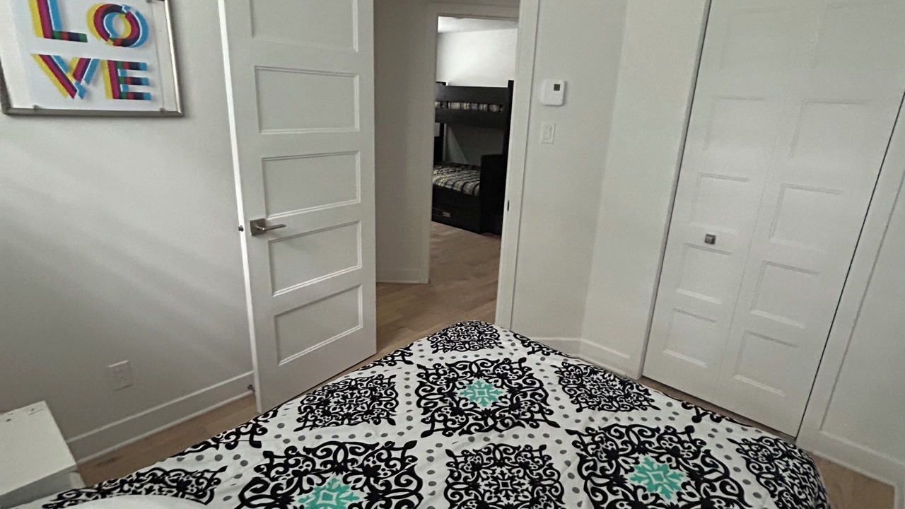 Photo of Bedroom in Longueuil