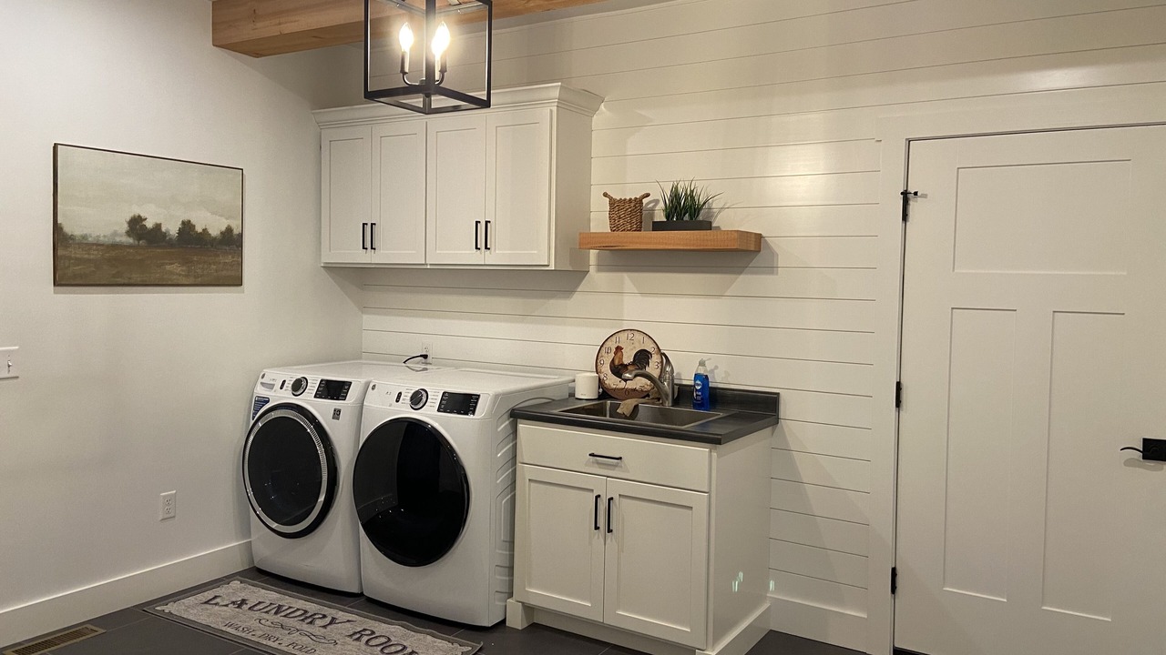 Photo of Bedroom in Pine Grove