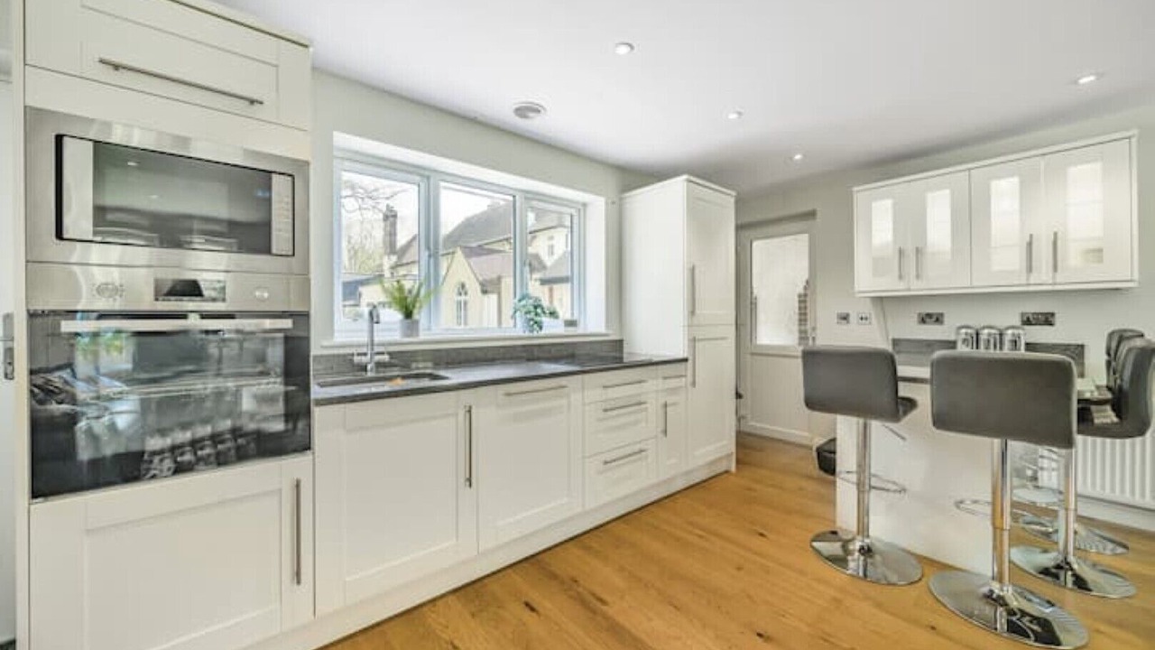 Photo of Kitchen in Horsham