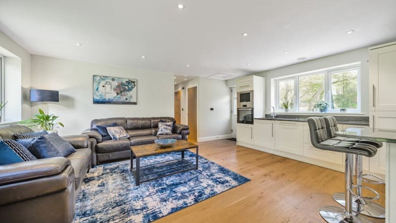 Photo of Livingroom in Horsham