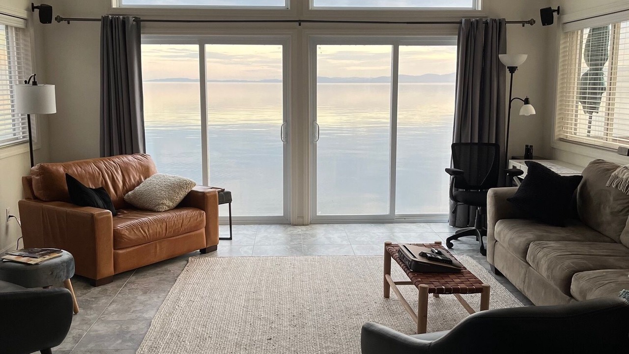 Photo of Livingroom in Malletts Bay