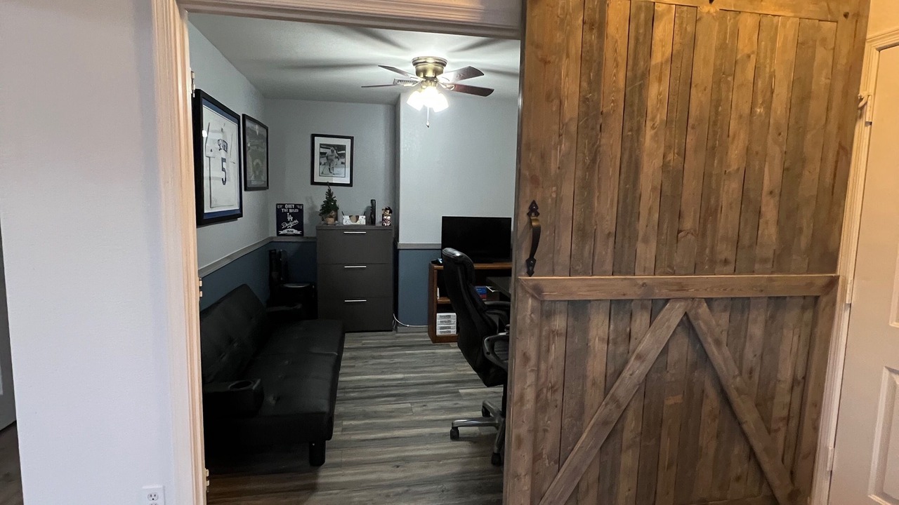 Photo of Livingroom in West Point Towne Center