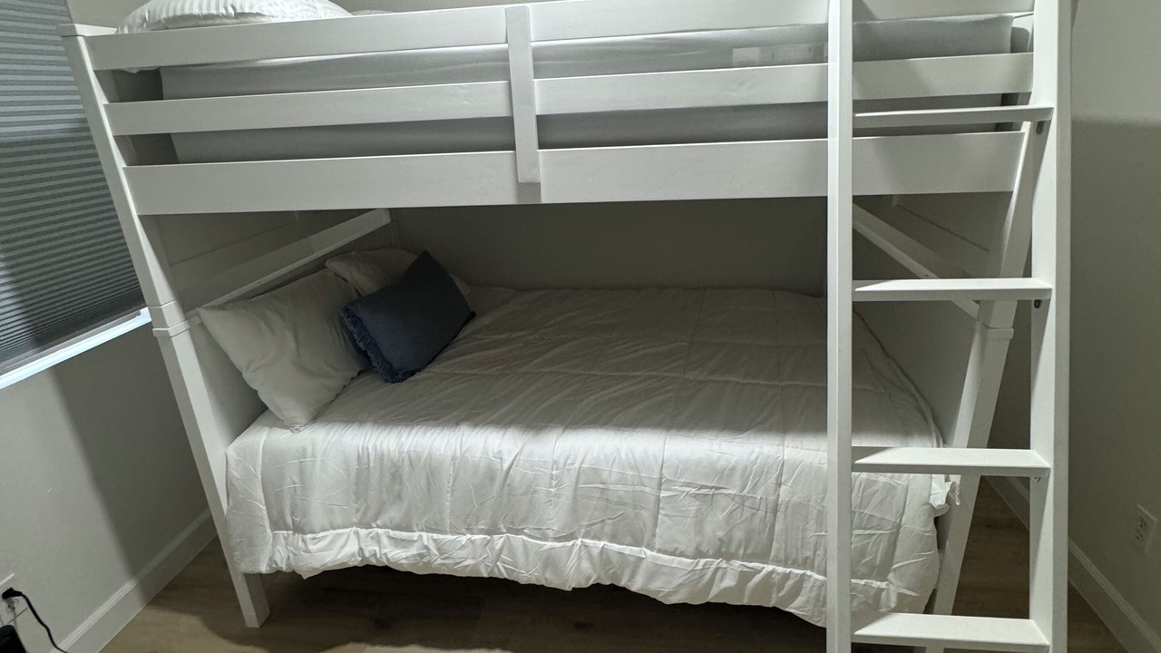 Photo of Bedroom in West Point Towne Center