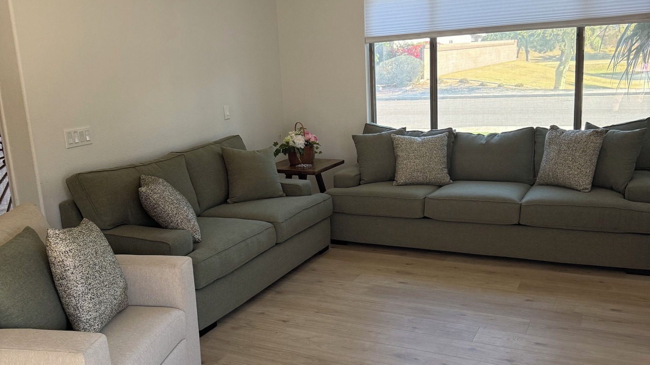 Photo of Livingroom in West Point Towne Center