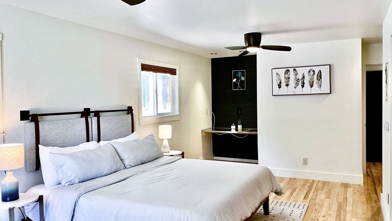 Photo of Bedroom in Hermosa
