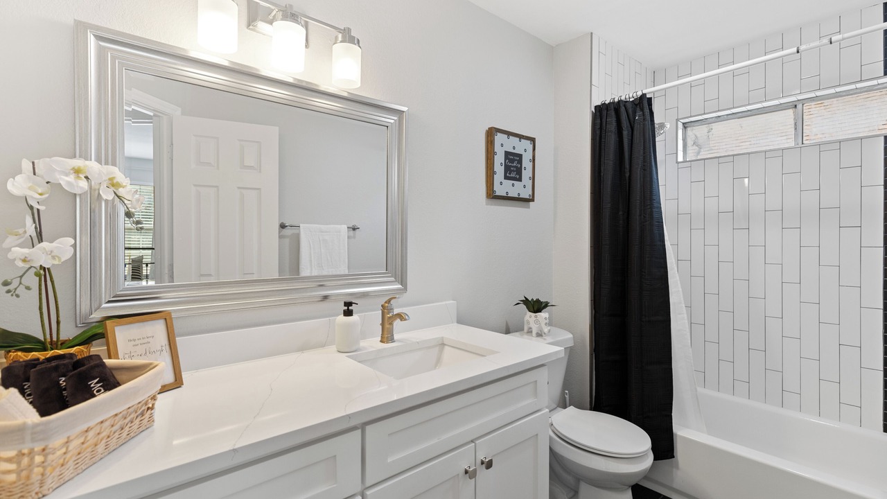 Photo of Bathroom in Allen