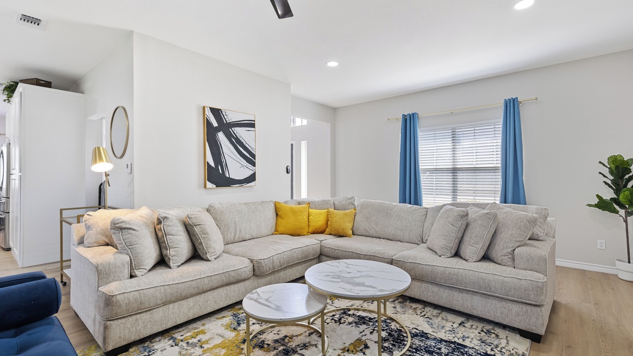 Photo of Livingroom in Allen