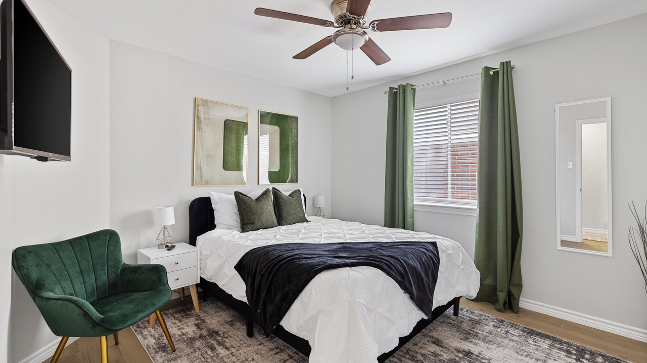 Photo of Bedroom in Allen