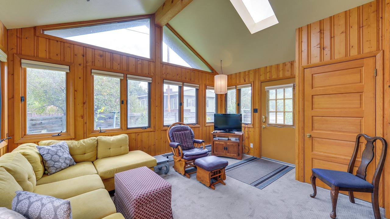 Photo of Bedroom in Lander