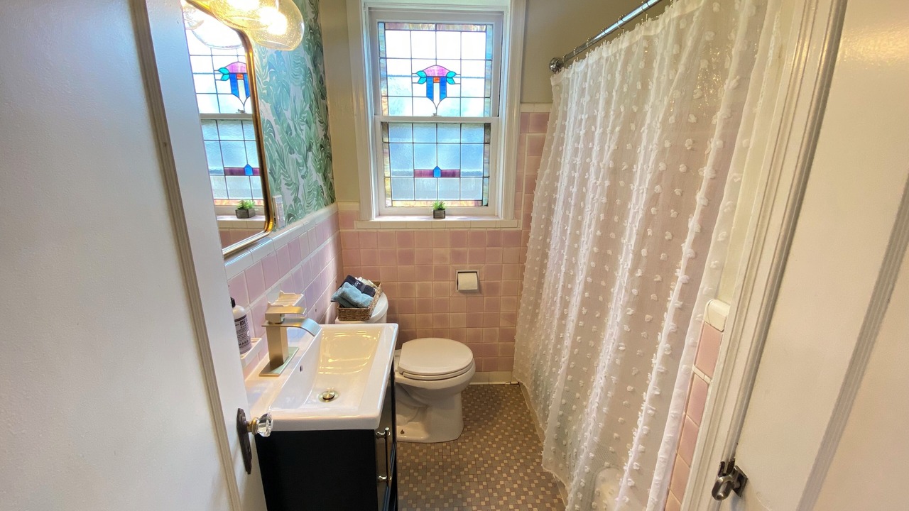 Photo of Bathroom in St. Louis