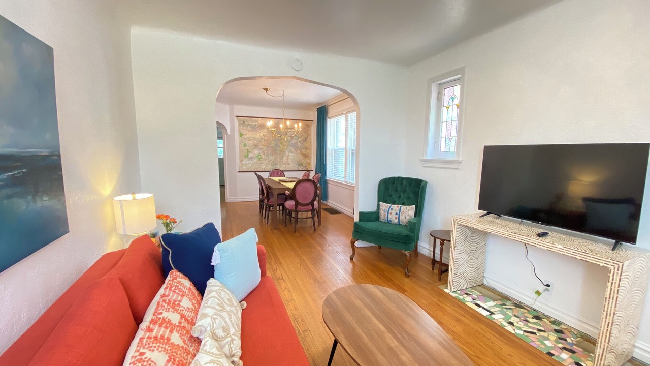 Photo of Livingroom in St. Louis