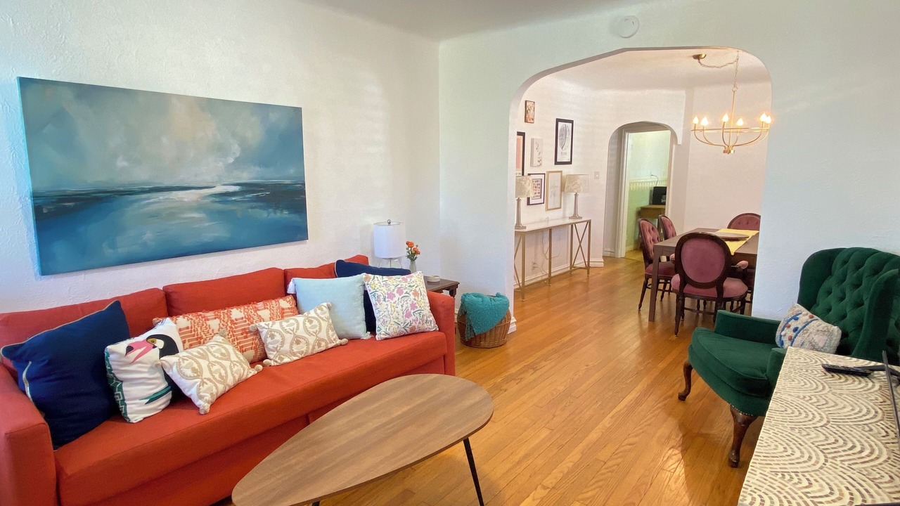 Photo of Livingroom in St. Louis