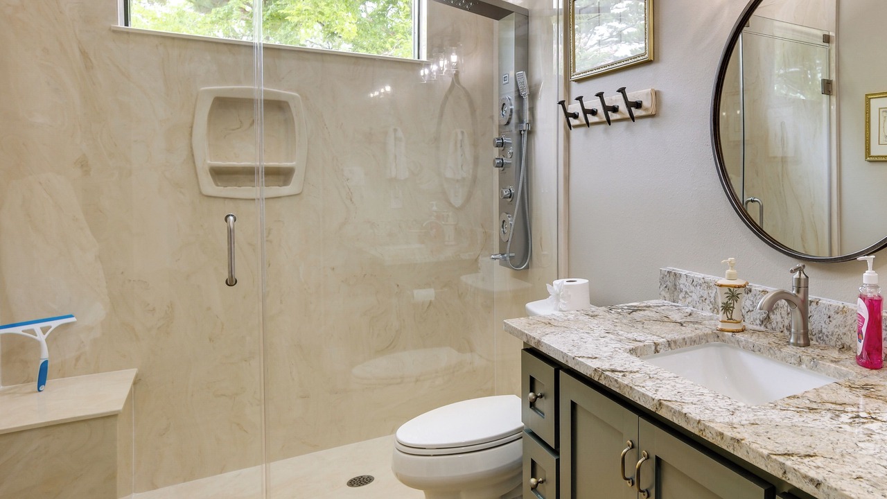 Photo of Bathroom in Onalaska