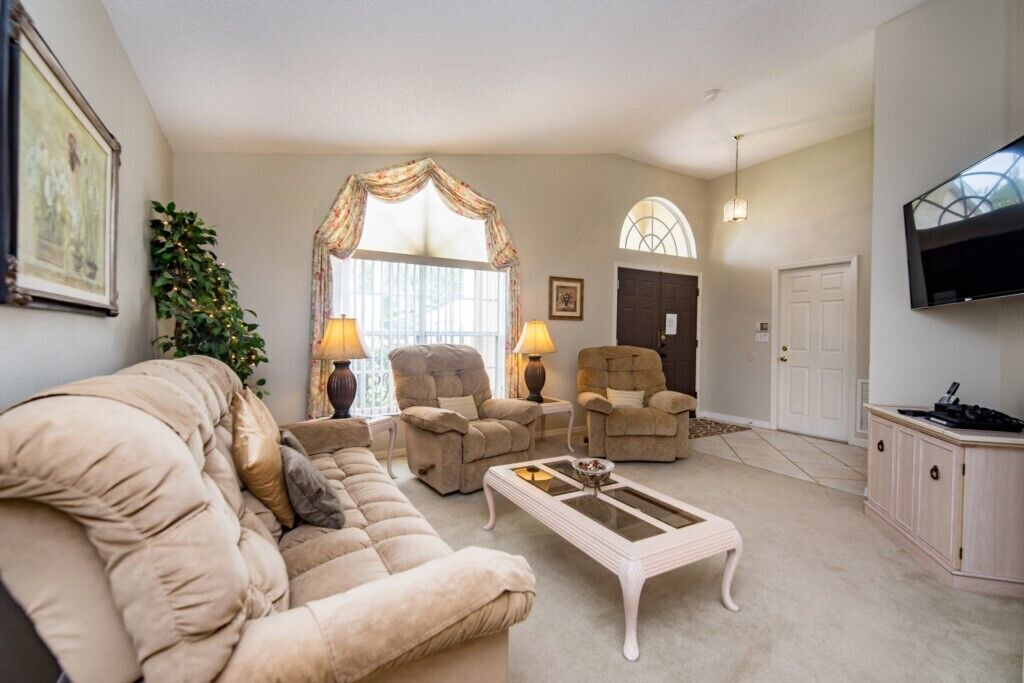 Photo of Livingroom in Sunridge Woods