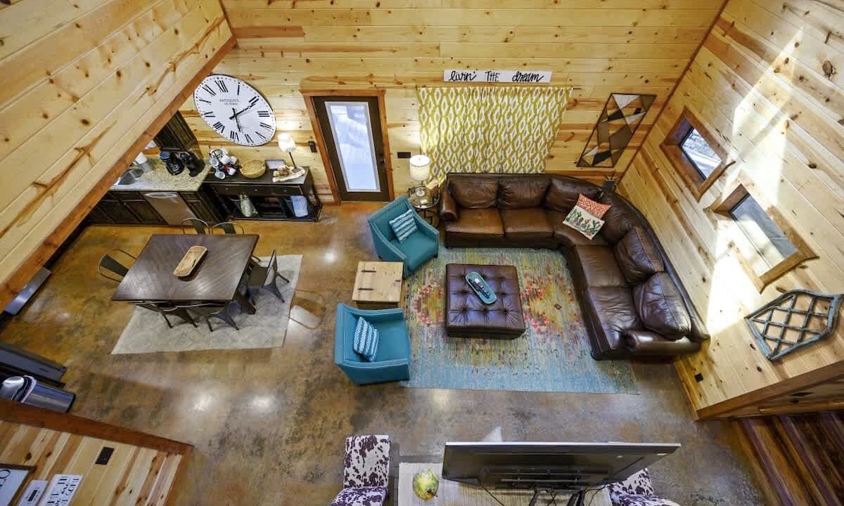 Photo of Livingroom in Hochatown