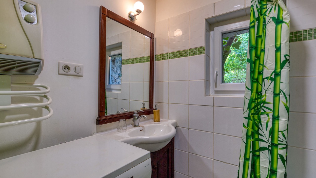 Photo of Bathroom in Poussan