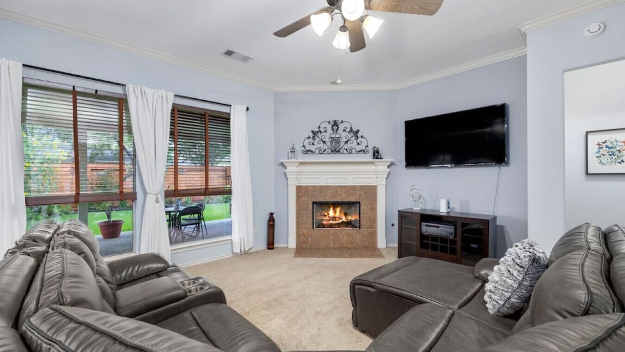 Photo of Livingroom in Houston