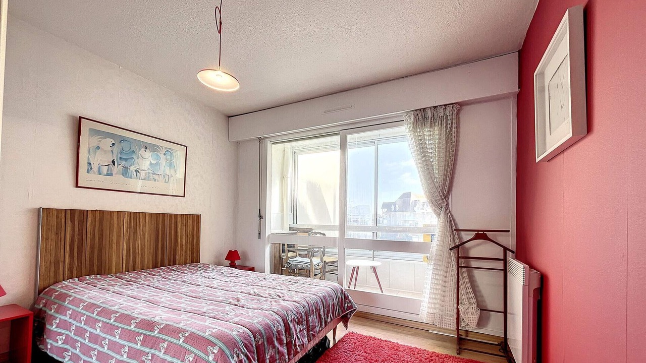 Photo of Bedroom in Courseulles-sur-Mer