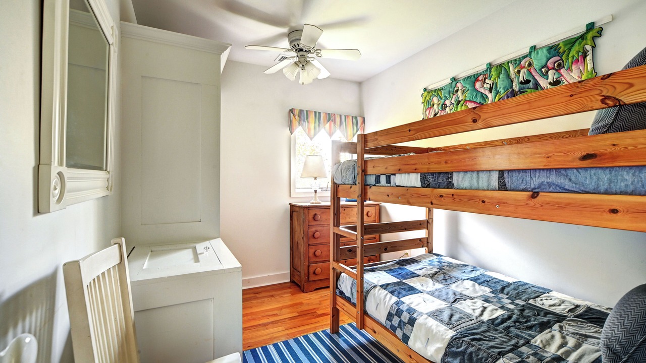 Photo of Bedroom in Amagansett Dunes
