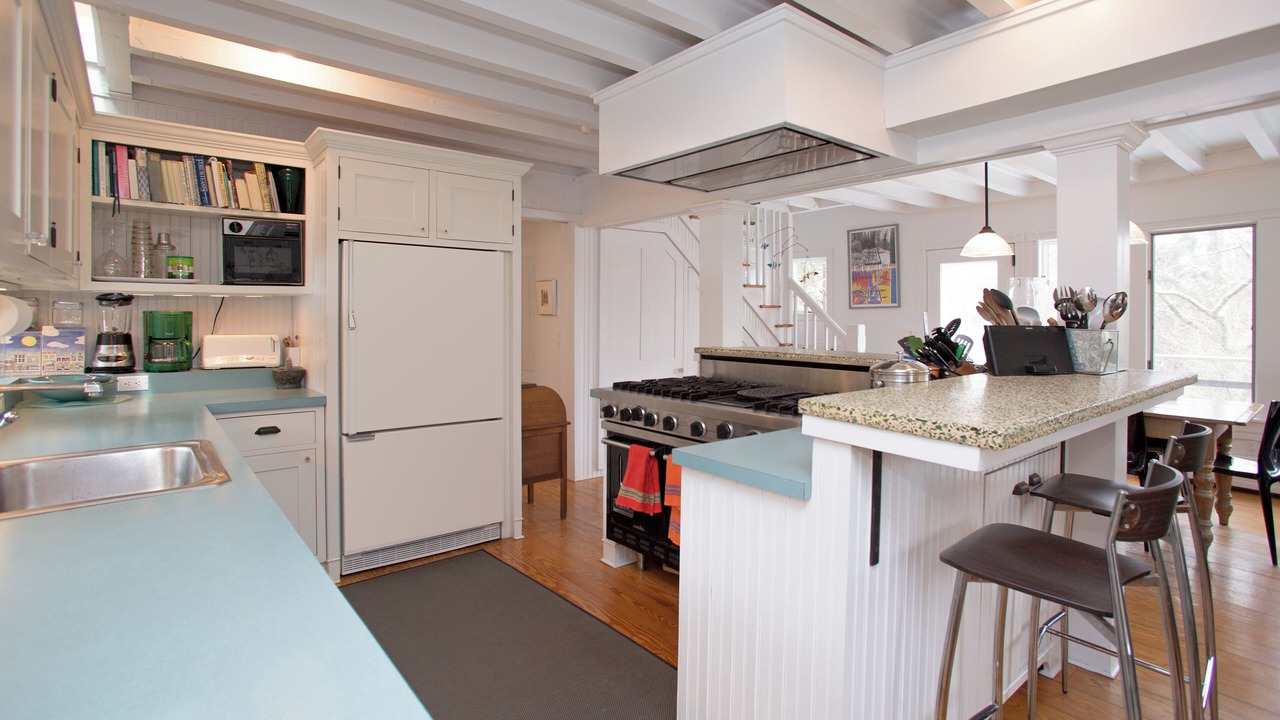 Photo of Kitchen in Amagansett Dunes