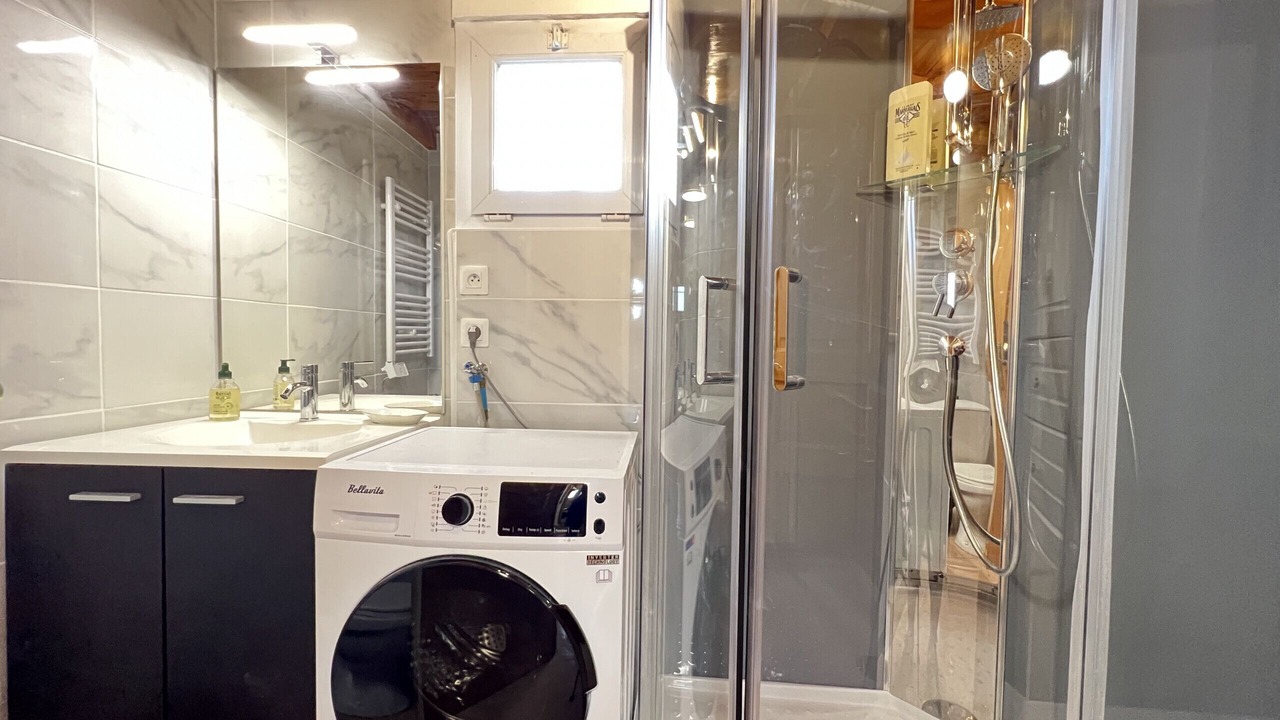 Photo of Bathroom in Roseraie