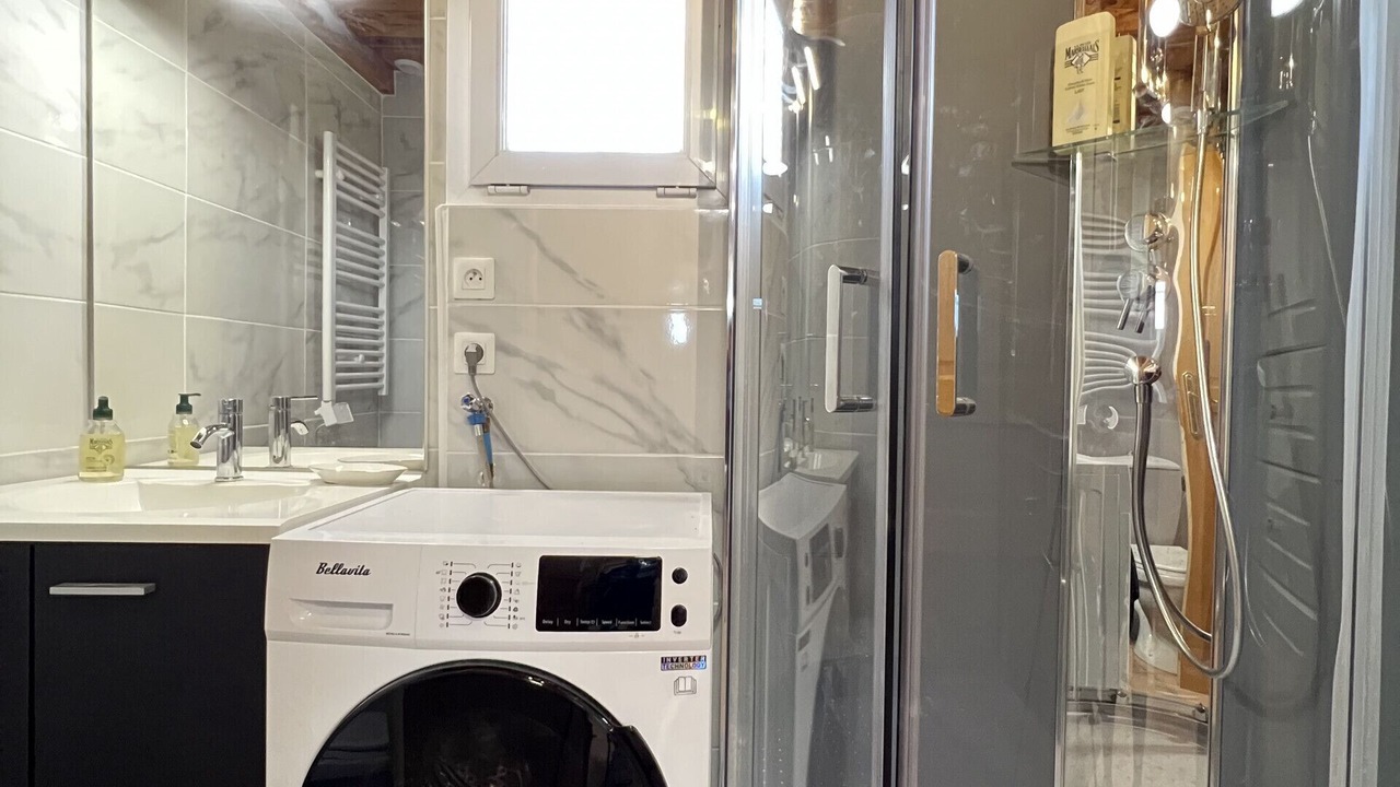 Photo of Bathroom in Roseraie