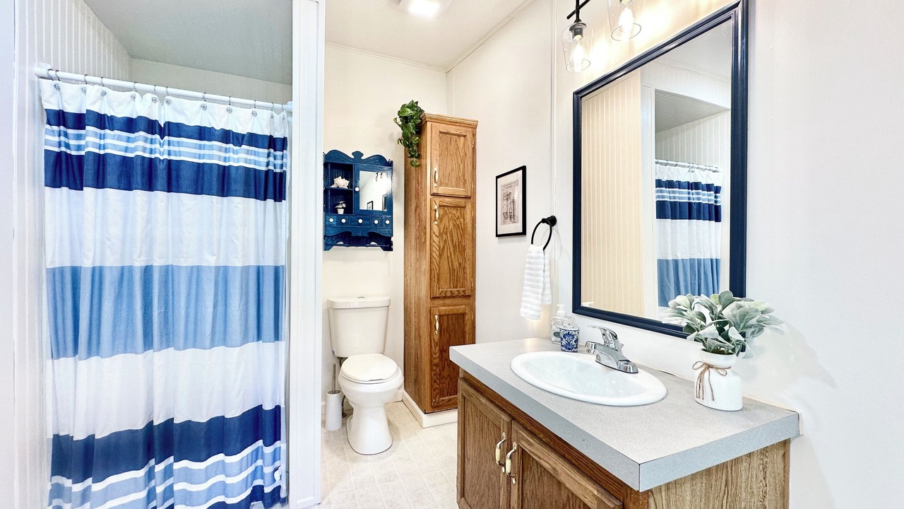 Photo of Bathroom in Central Bridge