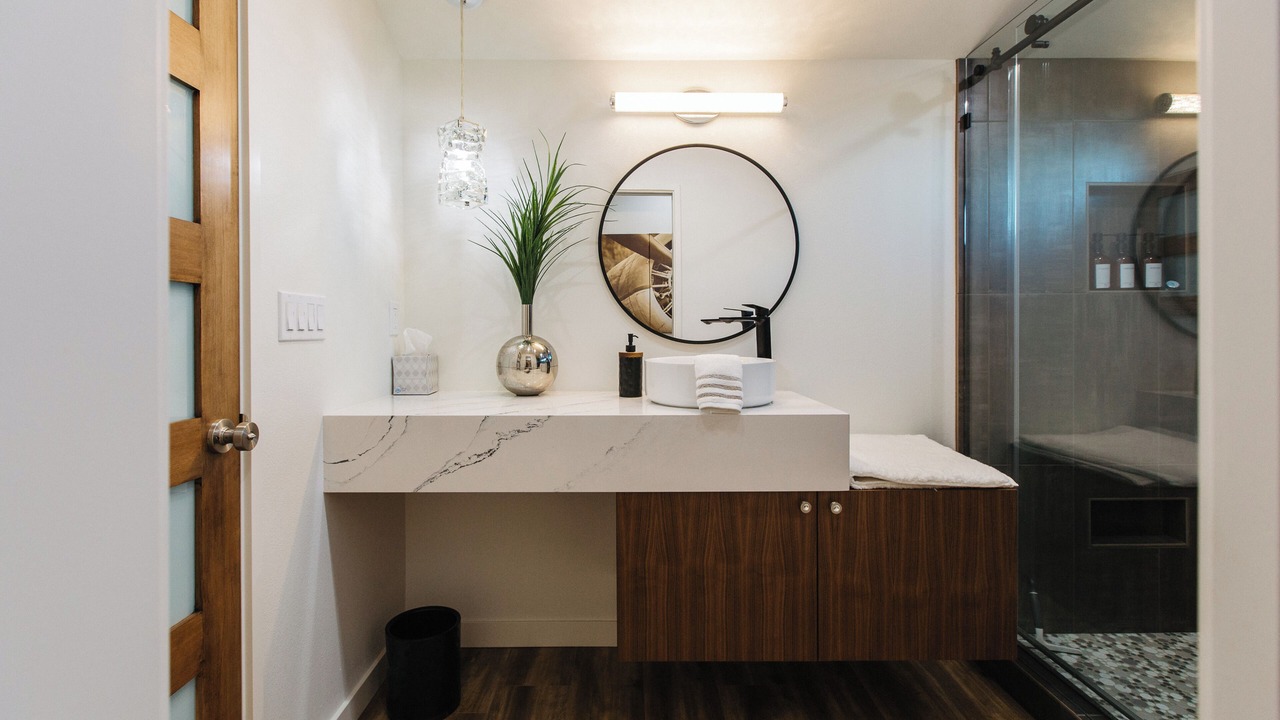 Photo of Bathroom in Oak Harbor